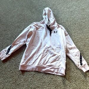 Under armour light pink hooded sweatshirts, women’s medium